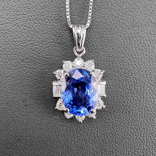 4.05 Cts Sri Lankan Sapphire & Diamond Necklace